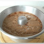 Bolo de chocolate feito com a calda (11)