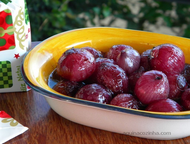 cebolas roxas ao vinho tinto