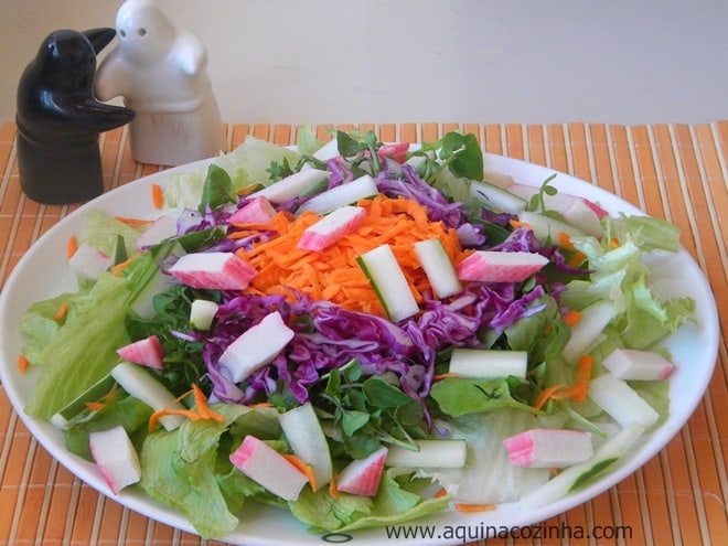 Salada com kani