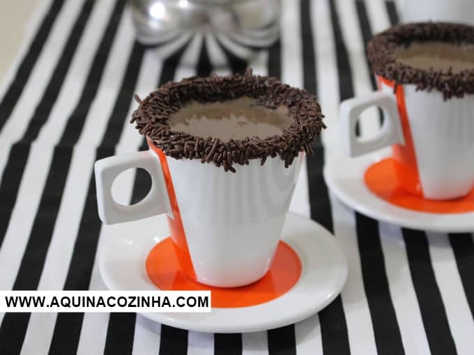 Chocolate Quente de Brigadeiro